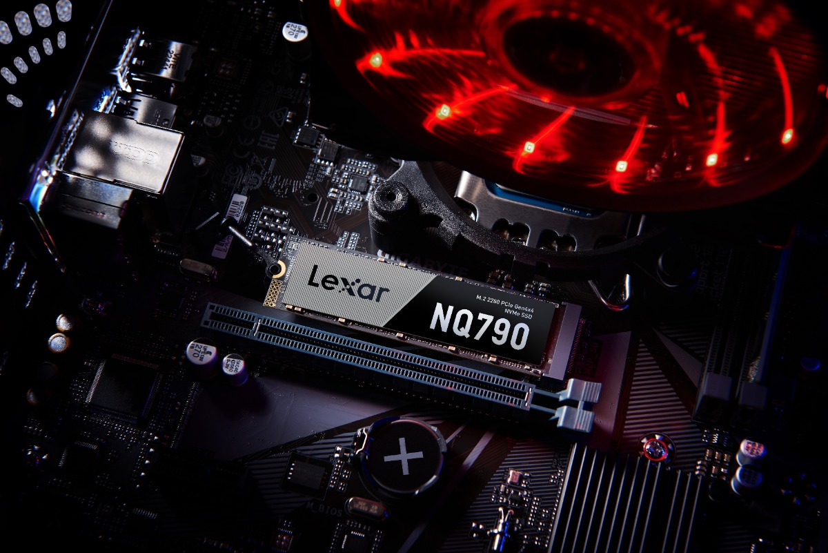 Dysk SSD Lexar NQ790 4TB PCIe Gen4 NVMe widok dysku zamontowanego w płycie głównej